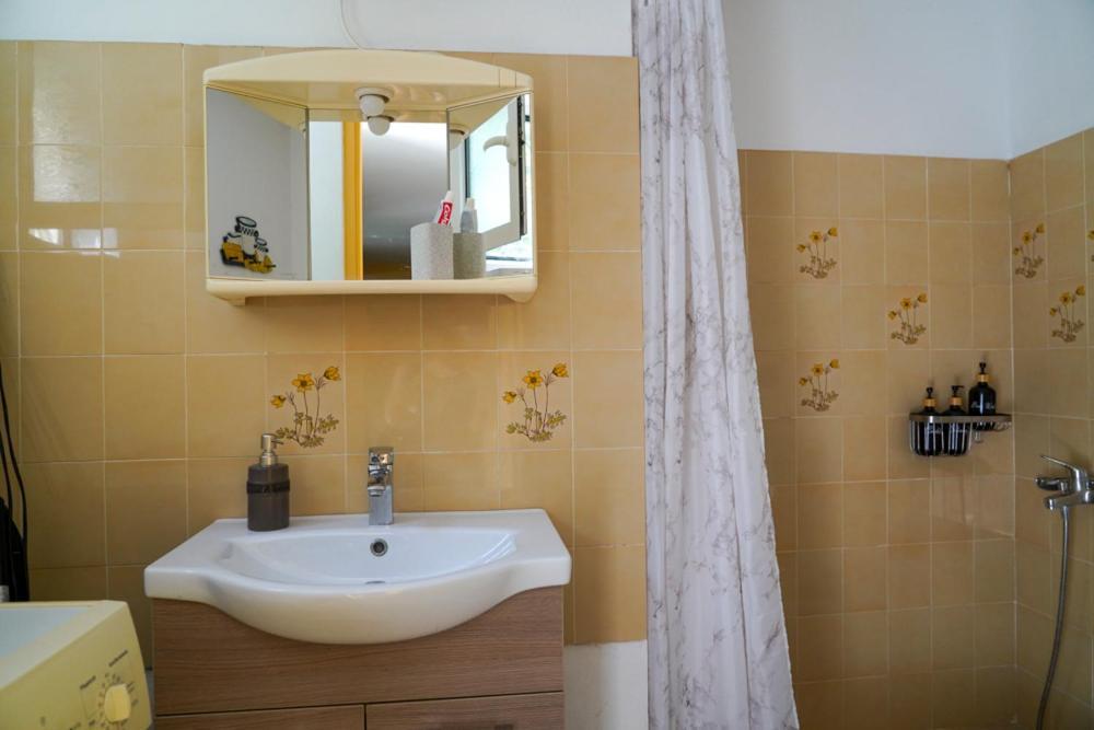Cosy Guest House With Private Yard Saronida 외부 사진